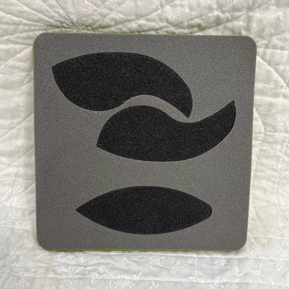 Accuquilt Die 55328 Tulip like new